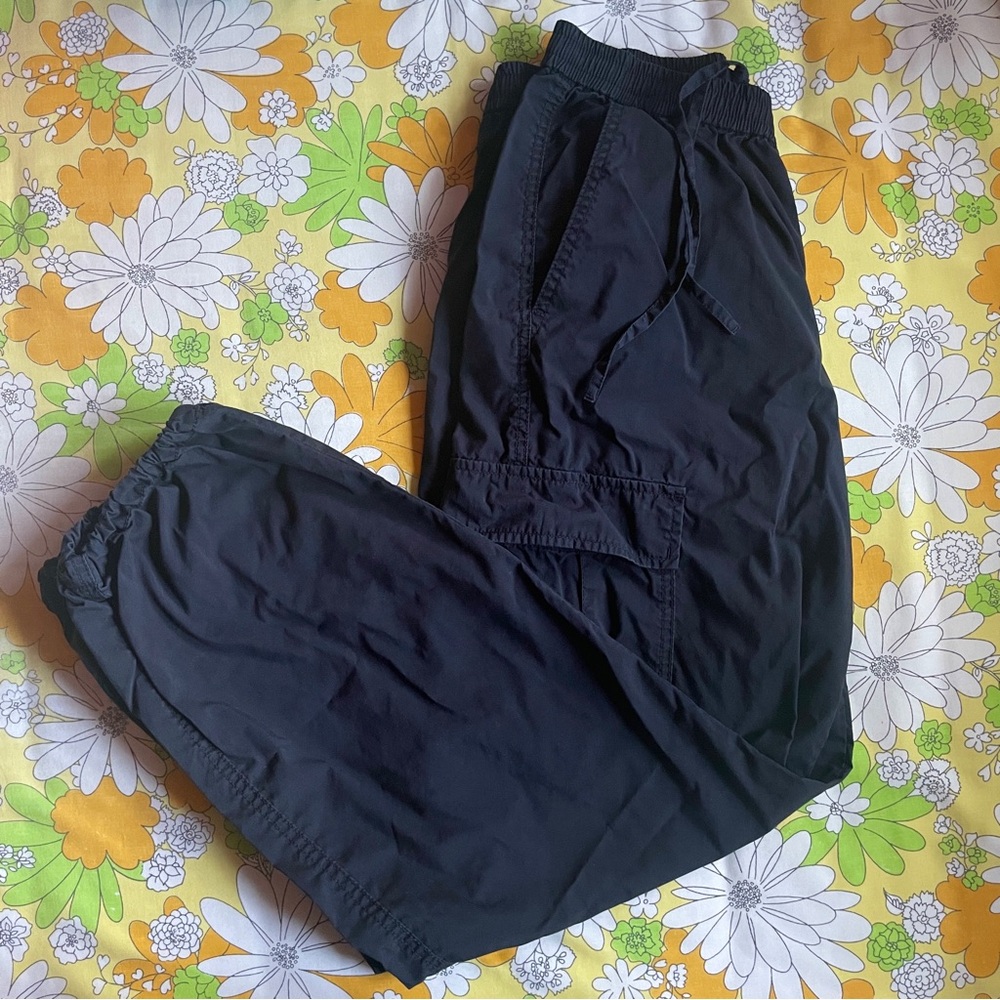uniqlo easy cargo pants in black